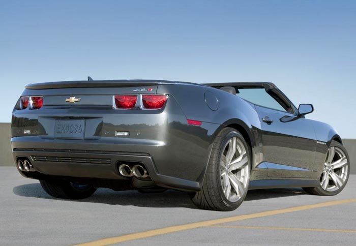 Οι 580 ίπποι της Camaro ZL1 Convertible θα της επιτρέψουν να προσπερνά τον ανταγωνισμό της.